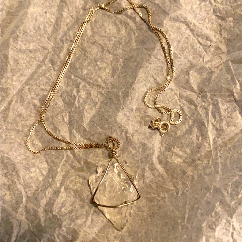 NWOT Beautiful Crystal With Silver Chain - Picture 2 of 6